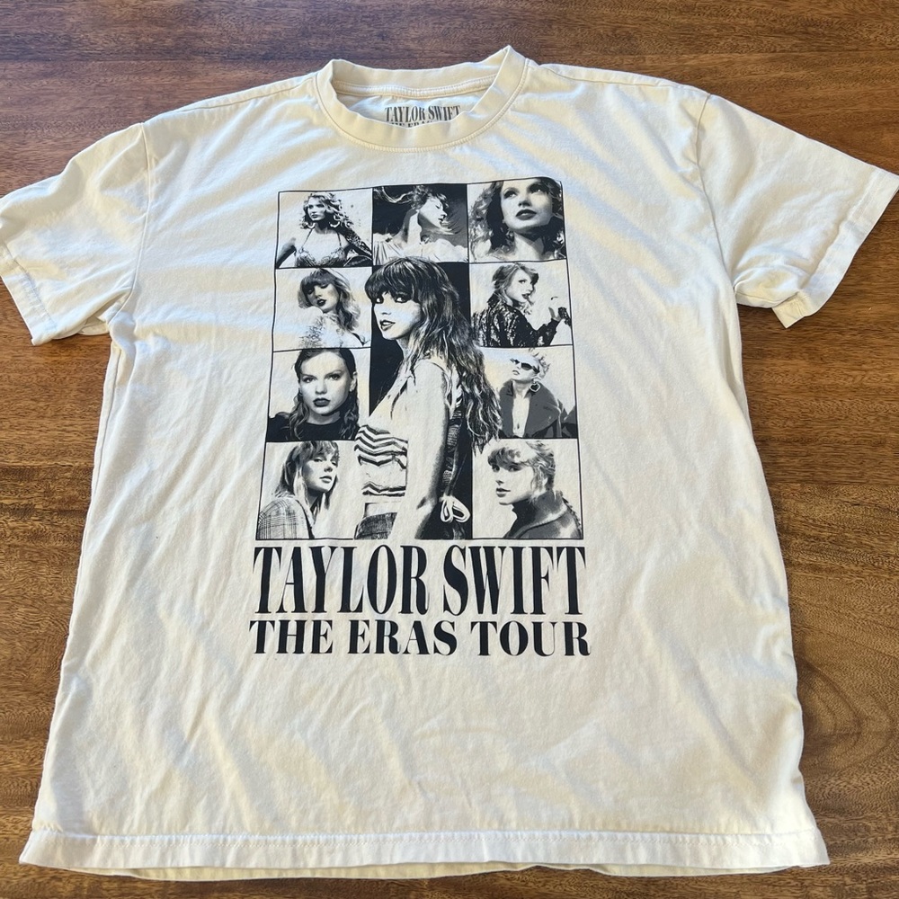 Taylor Swift The Eras Tour tan/cream tshirt M